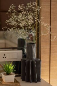 1-0246481001682007685